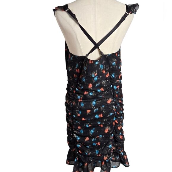 Torrid Curves Black Floral Ruched Mini Dress Plus Size - Picture 4 of 7